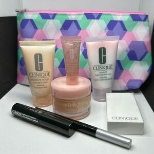 Clinique Skincare and Eyes Combo in Padded Zip up make up bag